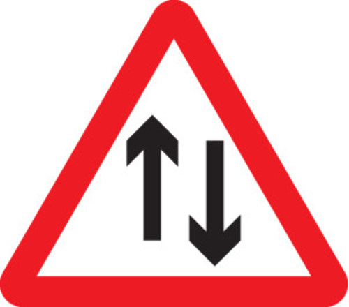 750mm Two Way Traffic (Arrows) - Black Plastic Sign